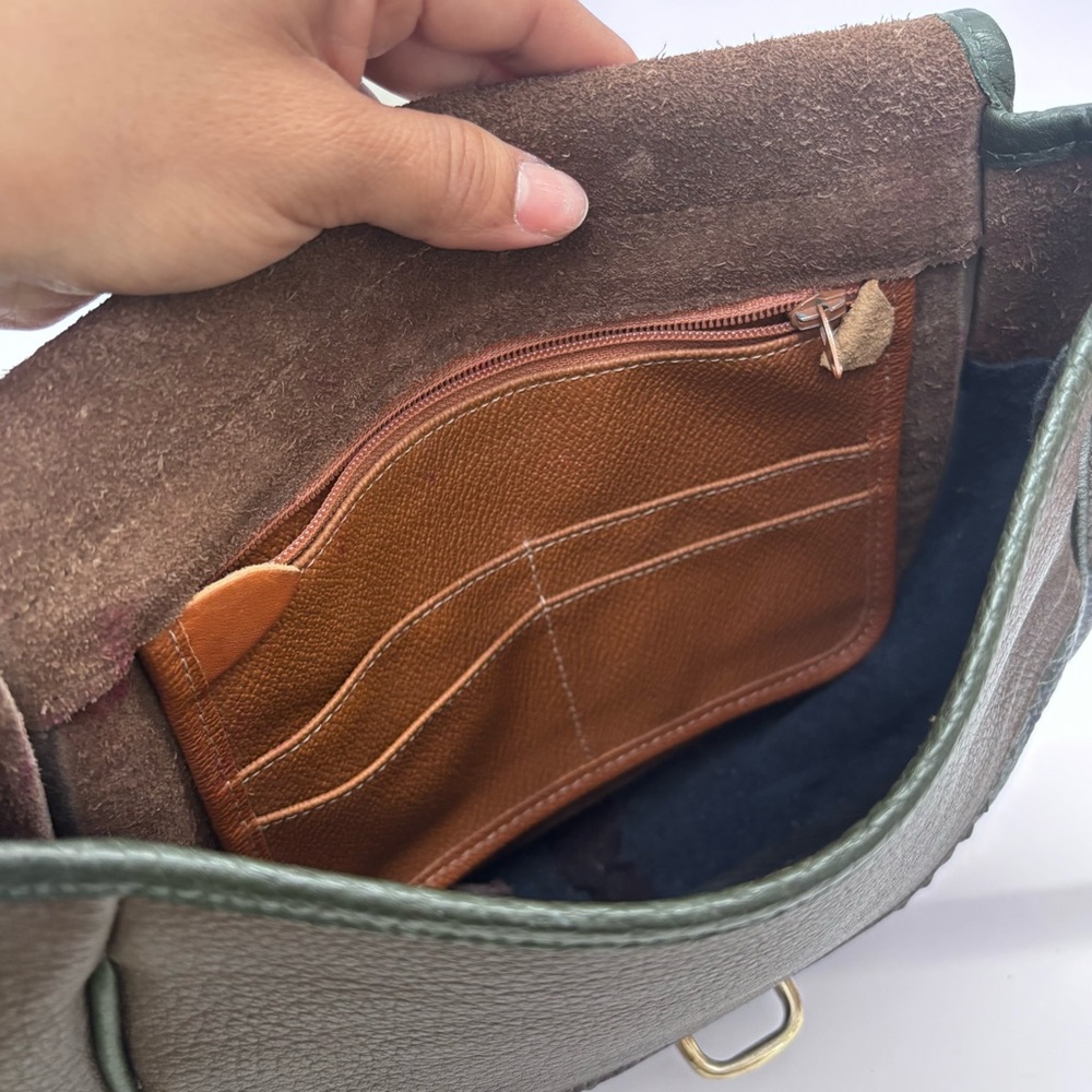 Vintage Dooney & Bourke (Teton Collection)
Tri-color All-Weather Leather - Picture 11 of 11
